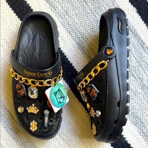 Snoop x Skechers Croc Style Arch Fit Rollin In Gold Slip On Mules NEW NWT